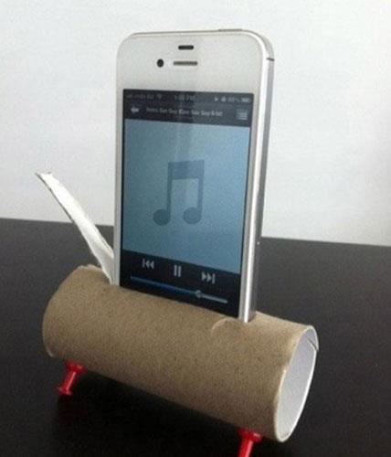 Son olarak ok acil hoparlre ihtiyacnz olduu bir anda tuvaletin kapsn alabilir, bulduunuz bir tuvalet kad rulosunu bu amala kullanabilirsiniz.