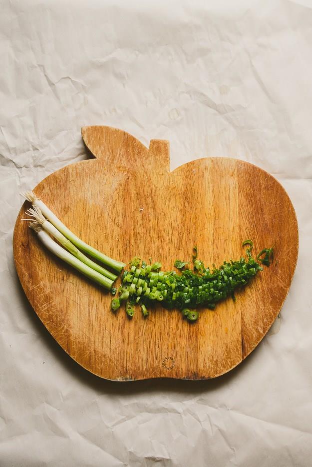 Kuruyemi tketirken de dikkatli olunmaldr.ll tketilmeyen kuruyemi vcutta yalanma yapar.Bu nedenle kuruyemiin mutlaka ll tketilmesi gerekir.ll tketilen kuruyemi kilo vermeye yardm eder. eklinde konutu.