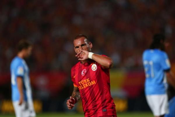 2-WESLEY SNEIJDER DEER: 40 milyon 500 bin TL
