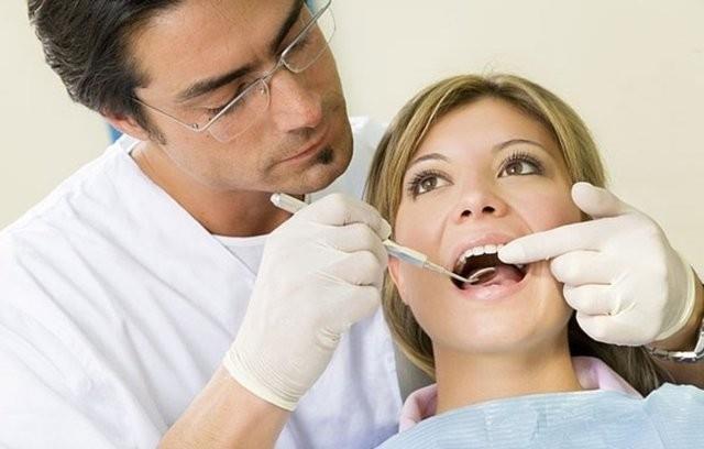 The Independent, biliminsanlarnn, anti- bakteriyellerde kullanlan Triclosan'n kanser ve karacier rahatszlklarn tetiklediini ortaya koyan bir aratrmasna yer verdi. Fareler zerinde yaplan aratrmann sonular hakknda bilgi veren California niversitesi'nden Prof. Robert Tukey, geni kullanm alan olan Triclosan maddesinin karacier toksinlenmesi zerinde byk risk oluturduunu ifade etti.