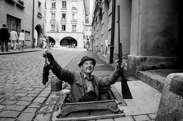 Fare Avcs: Grevi, sokaklarda ba bo gezen ve hastalkl olma ihtimali olan fareleri yakalayp ldrmekti.