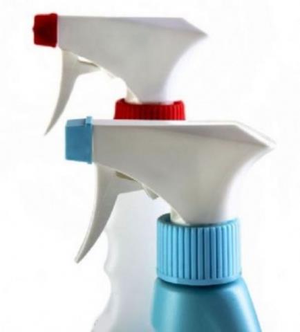 Sprey amar suyu tplar tarafndan kan lekelerini silmek iin bulundu.