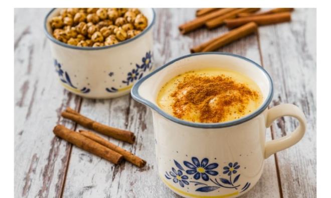 BOZA  K iecei olarak bilinen boza en eski Trk ieceklerinden biridir ve yapmnda su, eker ve dar irmii kullanlmaktadr.Orta Asya'dan Trkiye'ye getirdiimiz iecekler arasndadr.