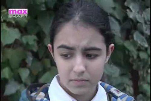 Ekranlara bir dnem ok yaygn olan Kemalettin Tucu uyarlamalarndan biri Kk Besleme'de "Bilge" adl besleme kz canlandran Nur Kulakolu yeni hali herkesi artyor...