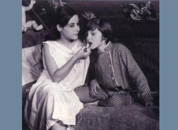 mercik'in deimez rol arkada ve kuzeni. Babas senarist Hamdi Deirmenciolu sayesinde henz 2 yandayken Papatya adl filmle sinemaya adm att ve 20 yana gelinceye kadar da ok sayda filmde rol ald...