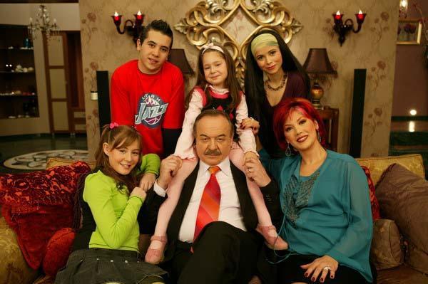 2006 yapm baroln etin Tekindor'un stlendii 'Anadolu Kaplan' dizisindeki Gizem karakteri ile kendini sevdiren baarl oyuncu Ege Kkenli'ye bir de imdi bakn...