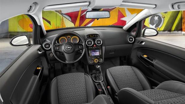 aktif veya pasif hale getirmek iin sa silecek tuunu aa ve yukar ynl kullanabilirsiniz.