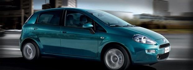 Fiat, 2015 model otomobillerde de 30 bin liraya 15 ay veya 24 bin liraya 20 ay sfr faizli kredi frsatn srdrrken, bu model ylna ait Freemont, Panda, Punto ve 500 Ailesi aralarda 15 bin liraya varan zel indirim salyor.  <br>  2015 model yl hafif ticari aralarda da ayn koullarda kredi kullandrmasnn yan sra "10 Numara Fiat" kapsamnda ticari aracn yenilemek isteyen esnafa 750 liraya kadar kasko destei salayan firma, Pratico ve Ducato'da yzde 3 pein alm indiriminden yararlandryor.