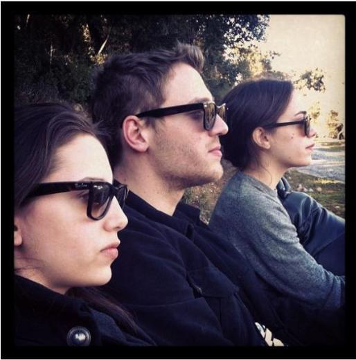 Ben yaptm iin sonucunu gryorum ama kardeim yapmad bir ey yznden ac ekiyor.