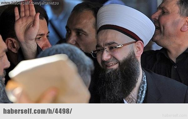 "Cennete Gitmek Bedava, Asl Cehenneme Gitmek Parayla Yahu! Kumar Oynasan Para Lazm, ki mek stesen Para Lazm, Zinaya Para Lazm; Namaz in Senden Para steyen mi Var?"