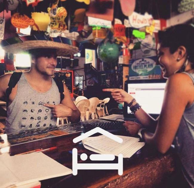 Tirtleri tasarlayan genler 33 dolardan sata kard ksa zamanda ok beenilen ve turistler tarafndan ilgi gren bu titlerle artk gezilerde dil bilmeye gerek yok...