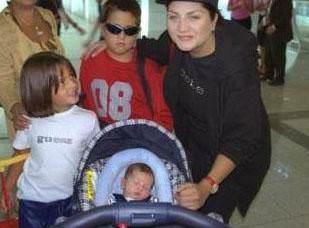 kinci evliliinden de olu Emir oldu.