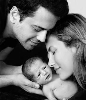 Gsteri dnyasnn nl yldzlar bakn ocuklarna hangi isimleri koymular...<br>ala kel-Emre Altu ifti, ikinci oullarna Uzay Tuncer ismini verdi.