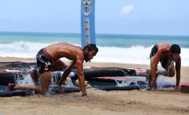 6.SORU: ekimi gerekletiren ekip nerede kalyor?<br>    CEVAP: ekimi gerekletiren ekip yarmaclara 30-40 km uzaklkta Las Terrenas adnda bir blgede kalyor. Ekip her gn yarmaclarn olduu adaya gidip geliyor. Akamlar ise sabit kameralar ve gece kameralar yarmaclarn adasnda devreye giriyor.