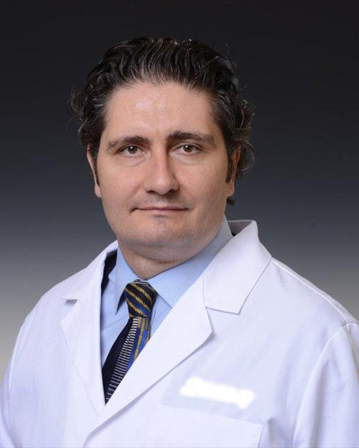 Halen New York'un prestijli hastanelerinden Mount Sinai/Beth Israel Medical Center'da Assistant Professor olarak doktorluk yapan Kapusuz, akademik dnyada byk bir prestije sahip ABA'nn ynetimine seilen ilk Trk doktor.