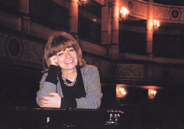 dil Biret - Trk piyano sanats