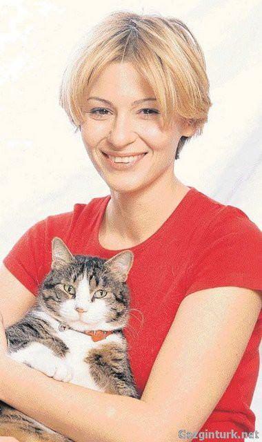 Aye Arman, gazeteci(1969)