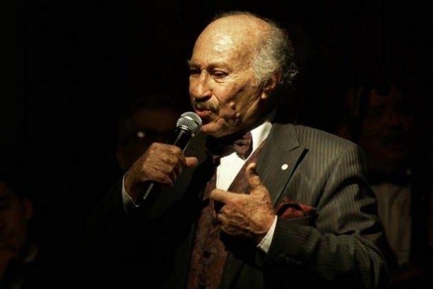 Mustafa Sayaar, mzisyen (1932)