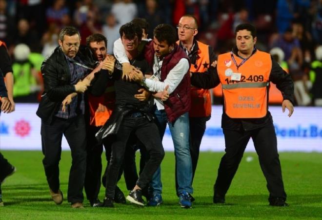 Trabzonspor &#8211; Fenerbahe manda 89. dakikada yaanan olaylardan sonra TFF&#8217;nin hukuk organlar harekete geti.