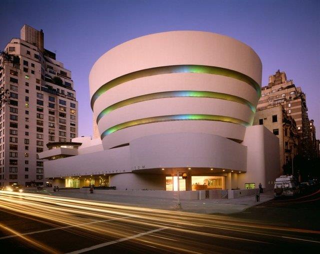 Dnyann en ok fotoraflanan yeri New York'da bulunan Guggenheim mzesi.