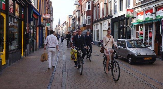 Groningen sakinlerinin %50'si ulamlarn bisiklet ile salyor.