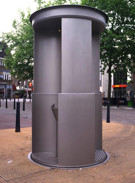 &#8220;Urilift&#8221; ad verilen bu kapaklar akam saat 10'dan sonra alyor.