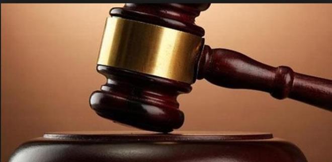 evre ve ehircilik Bakanl veya uygulamay yrtmesi halinde TOK veya idare, riskli alanlarda ve rezerv yap alanlarnda her trl imar ve yaplama ilemlerini iki yl sreyle geici olarak durdurabilecek.