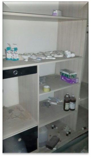 Tbbi malzemeler arasnda Rntgen ve EKG cihaz bulundu.