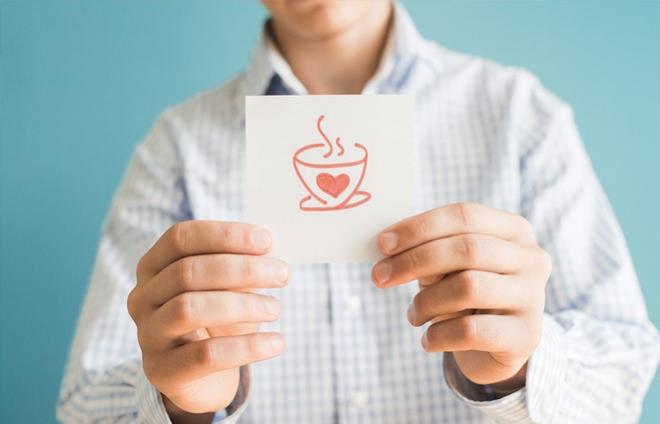 AZALMI KALP RAHATSIZLII RSK  <br>Yeil ay, kalp krizinin bir numaral nedeni olan pht oluumu ve kan basncndaki deiimlere kar koruyucu olan kan damarlarnn dayankllnn artmas desteklemektedir.