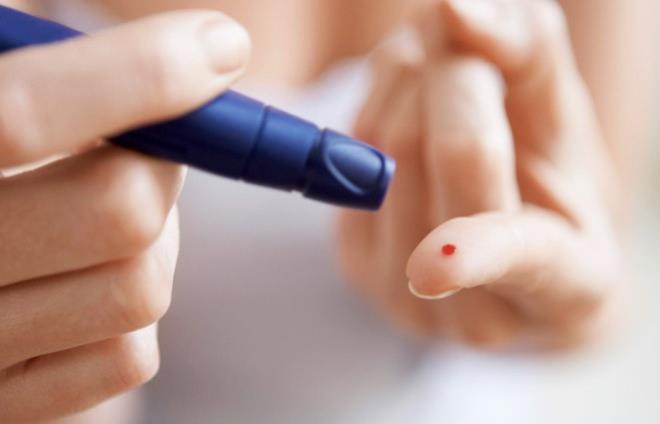 AZALMI DYABET RSK  <br>Yeil ay yemek sonras ani kan ekeri artn ve yksek inslin deerlerini nlemeye yardmc olabilir. Bu ekilde ya depolanmasn nlemeye de yardmc olur.