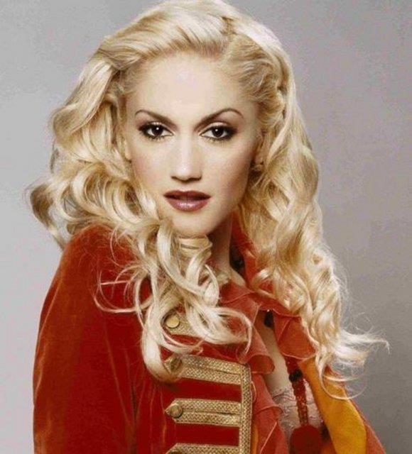 arkcnn L.A.M.B adn verdii bir giyim markas bile var.