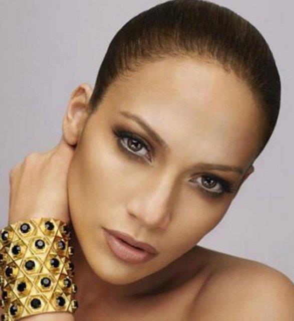 BAARILI OLAMADI Jennifer Lopez'in Madre adnda bir Kba restoran vard.