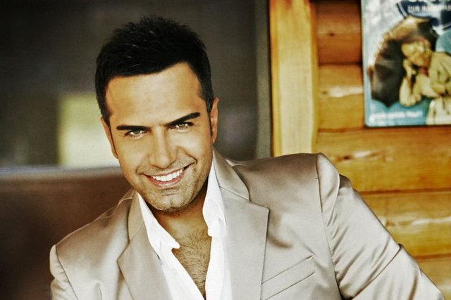 arkclk ve dizi oyunculuu yapan 2003 yapm Kurun Yaras dizisinde Blent nal'la birlikte adn geni kitlelere duyuran Berdan Mardini ticarete atld.