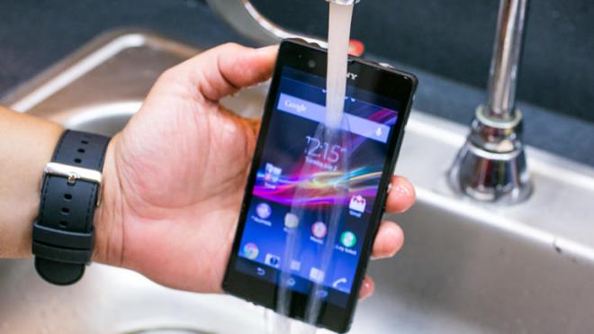 Sony Xperia Z    Fiyat: -
