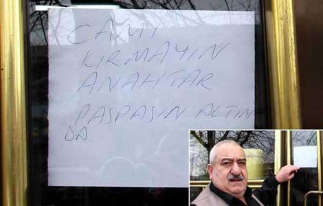 Erzurumlu Halis Karagl hrszlardan bkm usanm. Ama en ok da cam paras vermekten usanm olmal ki hrszlara yedek anahtar brakm...