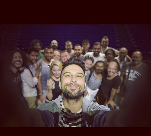 Kklnden beri byk bir Tarkan hayran olduu ortaya kan Pnar Dilek, be yl nce Tarkan&#8217;n Almanya konseri sonrasnda nl sanat ile tanm ve arkadalk ile balayan ilikisi ksa srede aka dnmt.