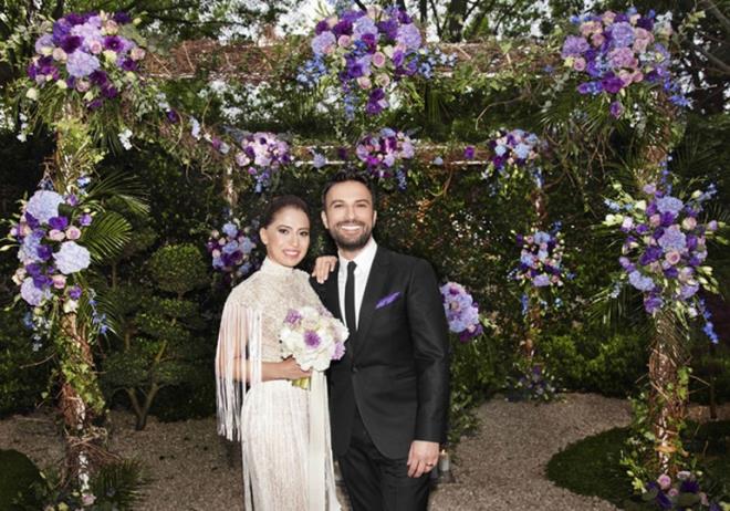 Tarkan be yldr birlikte olduu Pnar Dilek&#8217;le evleneceini Kbrs&#8217;taki ylba konserinin ardndan aklamt. Tarkan&#8217;n &#8220;Pnar&#8217;la huzurlu bir ilikim var. Ksmet olursa 2016&#8217;da evleneceim&#8221; szleri basnda yank uyandrmt.