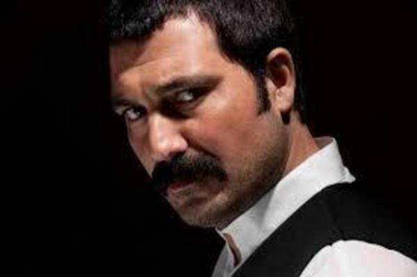 TATAR RAMAZAN Kadir nanr'n efsane filminden uyarlanan Tatar Ramazan yeni sezonda da ekranlarda olacak. Merakla beklenen dizinin kadrosunda ise srpriz deiiklikler yaanacak.