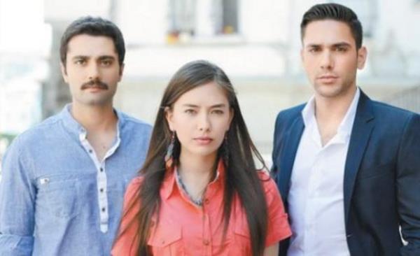 FATH HARBYE Pis Yedili'den olayl bir ekilde ayrlan Kadir Doulu, eyll aynda yeni bir dizi ile izleyici karsna kacak.