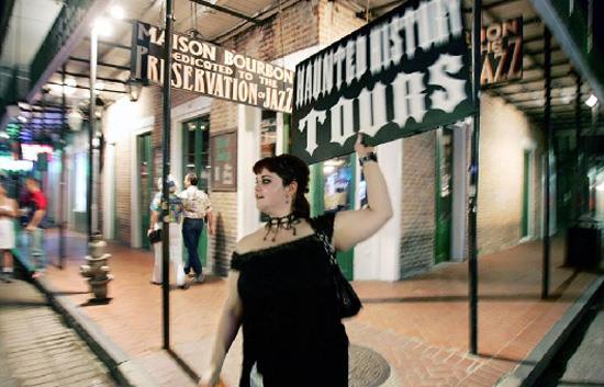 New Orleans--Scak caz mzii ve bol baharatl yemeklerinin yannda, Afrika gmenlerinin Louisiana eyaletine getirdikleri Vudu da bu ehrin tarihi gelenekleri arasndadr.