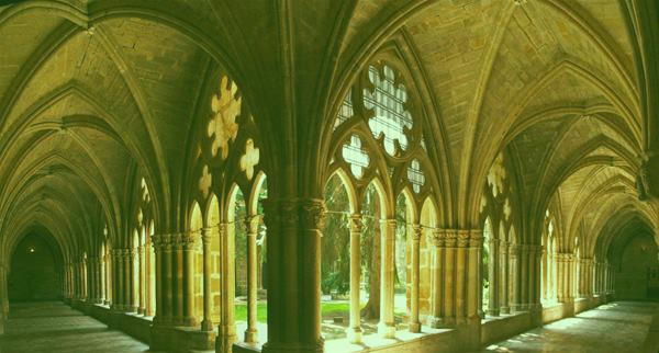 PAPANIN LANET  Ama Kilise yenilgiyi asla kabullenememi: Dnemin papas 2. Julius'un izniyle 1511'de ky lanetlemi. Bu lanetleme sonucu kyllerin kr olduu anlatlr. zni veren papa olduu iin bu laneti ancak yine papa kaldrabilirmi. Ama bugne kadar bu yaplmam.