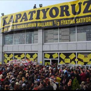 Elinde kalan mobilyalar ucuza elden karmak iin ''Kapatyoruz'' adyla maaza aan bir mobilyac, alt ayda kra geince Denizli ve Manisa'da da birer ''Kapatyoruz'' aal 4 yl oldu...