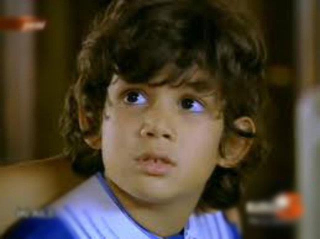 Bir dnemin sevilen dizisi ki Aile'de Timuin karakterini canlandran Akahan Aka byd.