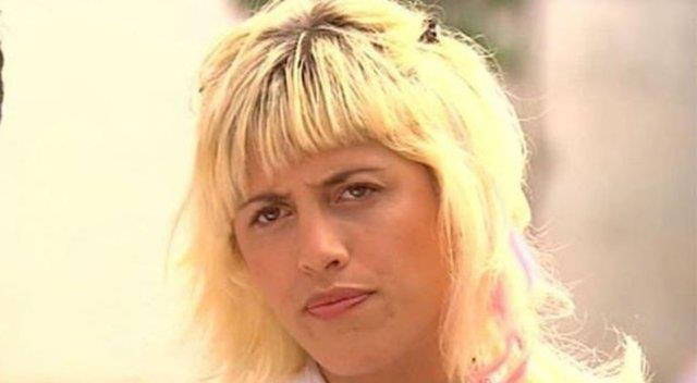 Arka Sradakiler dizisinin asi kz zge karakterini canlandran Sevda Dalg Arka Sradakiler dizisinden sonra eitli projelerde yer ald.