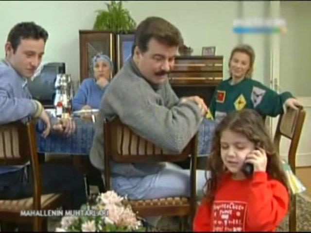 Mahallenin Muhtarlar'nda 5 sene boyunca ofr Ali ve Kuafr Behiye'nin kk kz Seher'i canlandran Nehir Dan'n bugnk hali artyor.