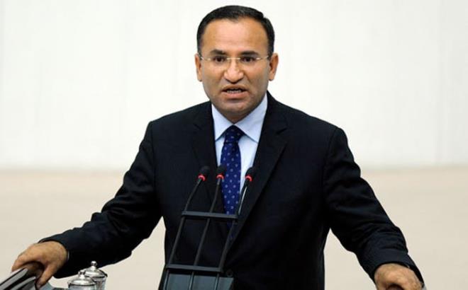 EKSLER: D politikada, ekonomide, toplumsal sorunlarn zmnde gereken enerjik ve birikimli bir liderlik sergileme ihtimalinin dk olmas... Baz kesimlerce sempatisinin eksik olmas...