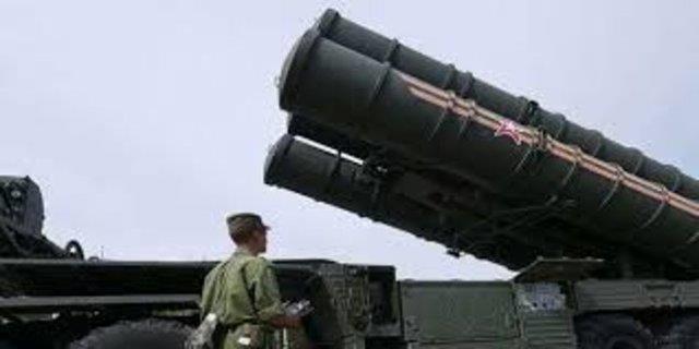 Saniyede 4,8 km gibi ok yksek hzla balistik fzeyi nlemesi planlanmtr. ki farkl fze tipi tasarlanmtr. Birincisi 400 km. menzilli Byk fze (big misille). Dieri ise 120 km. mesafe iinde uak ve uaktan atlan fzelere kar etkili olan 9M96tipi fzedir.