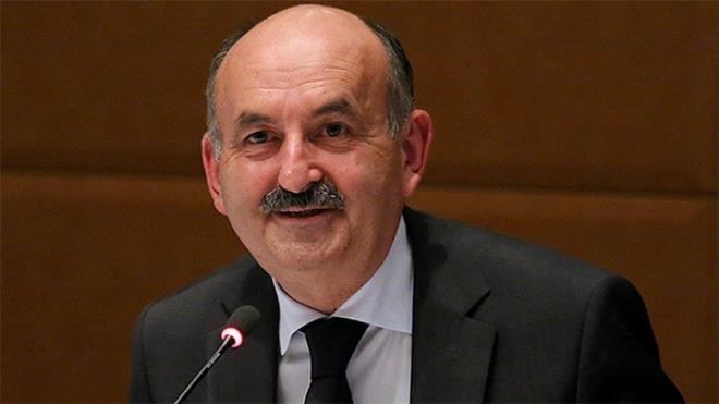 Mzie olan ilgisi ise biraz da meslekten kaynaklanyor. Siz de klasik Trk mziinin statlarndan Alaattin Yavaa&#8217;nn asistan olarak meslek hayatna balasnz Trk sanat mziine ilgi duymaz msnz?