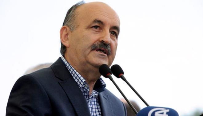 MEHMET MEZZNOLU...    Beikta&#8217;n ampiyonlua kotuu bir dnemde babakan adaylar arasndaki tek Beiktal. Tabii seim blgesi itibariyle Bursaspor&#8217;u da eklemezsek olmaz. ki dnem Salk Bakan olan Mehmet Mezzinolu, uzun bir dnem stanbul il bakanl yapt.