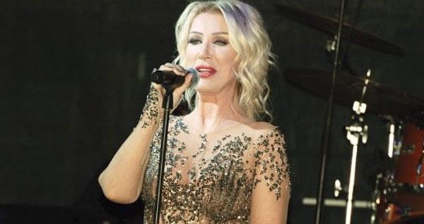 Sayan'n Etiler ve Gayrettepe'de bulunan iki rezidansta dairesi bulunuyor.